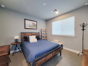 1705 Eado Point Lane, Houston TX 77003