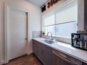 1705 Eado Point Lane, Houston TX 77003