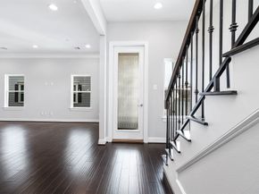 2524 Hutchins Street, Houston TX 77004