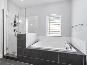 2524 Hutchins Street, Houston TX 77004