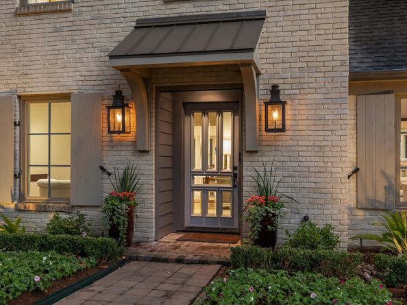 23 Hickory Ridge Drive, Houston TX 77024