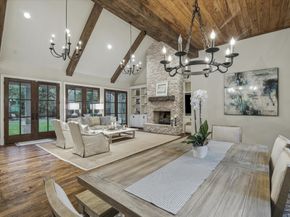 23 Hickory Ridge Drive, Houston TX 77024