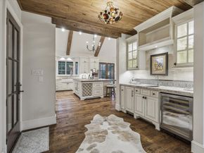 23 Hickory Ridge Drive, Houston TX 77024