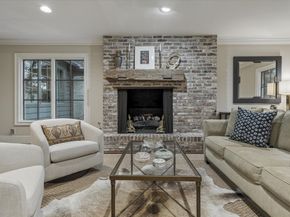 23 Hickory Ridge Drive, Houston TX 77024