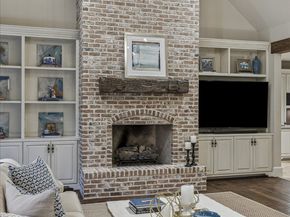 23 Hickory Ridge Drive, Houston TX 77024