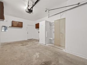1920 Augusta Drive 7, Houston TX 77057