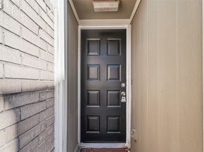1920 Augusta Drive 7, Houston TX 77057