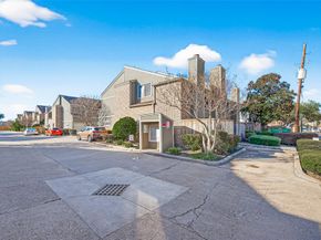 1920 Augusta Drive 7, Houston TX 77057