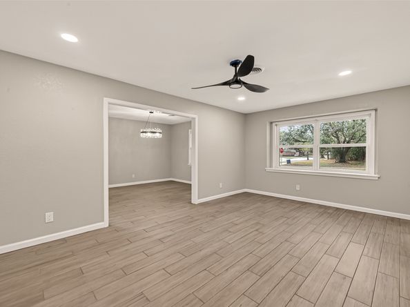 4955 Wigton Drive, Houston TX 77096