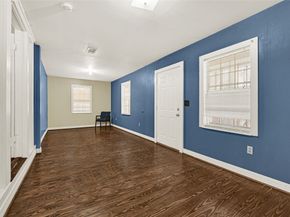 305 N Live Oak Street, Houston TX 77003