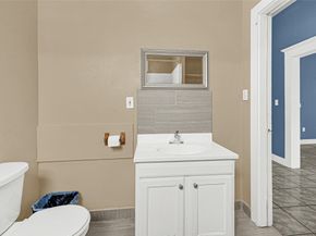 305 N Live Oak Street, Houston TX 77003