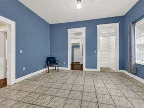 305 N Live Oak Street, Houston TX 77003