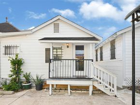 305 N Live Oak Street, Houston TX 77003