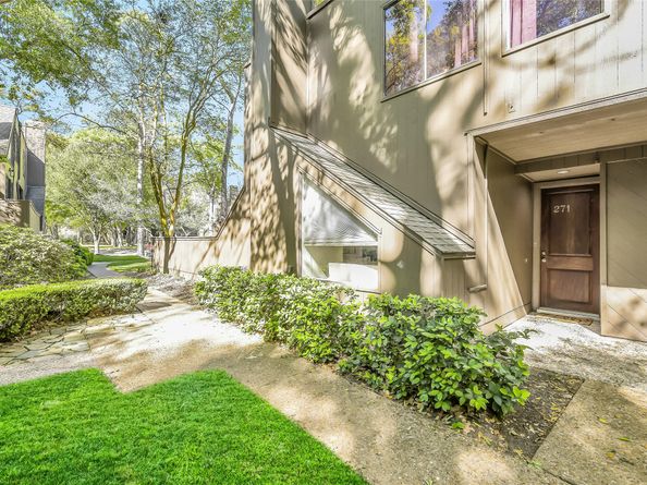 271 Litchfield Lane, Houston TX 77024