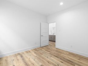 11916 S Hoa Sen Circle, Houston TX 77072