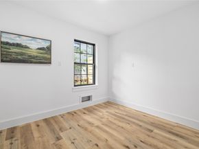 11916 S Hoa Sen Circle, Houston TX 77072