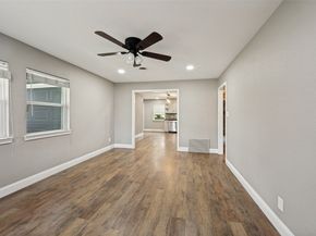 5204 Trail Lake Drive, Fort Worth TX 76133