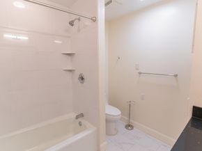 8800 Woodway Drive 10, Houston TX 77063