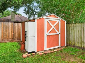 19502 Gladewater Drive, Tomball TX 77375
