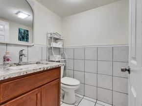 10027 Glenkirk Drive, Houston TX 77089