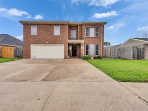 10027 Glenkirk Drive, Houston TX 77089