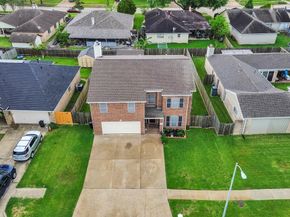 10027 Glenkirk Drive, Houston TX 77089