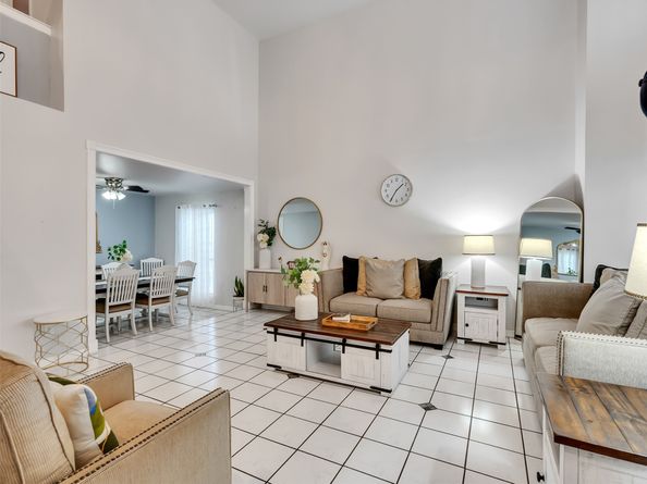 10027 Glenkirk Drive, Houston TX 77089