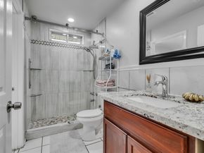 10027 Glenkirk Drive, Houston TX 77089