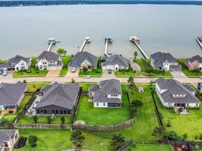 9239 Brunel Lane, Houston TX 77044