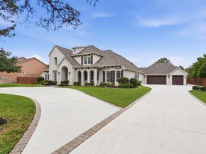 18 Dusk Valley Court, Spring TX 77379