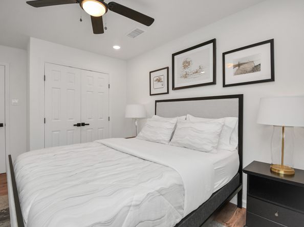 2619 Stoney Brook Drive, Houston TX 77063