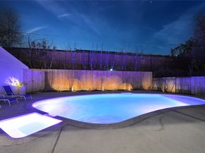 2619 Stoney Brook Drive, Houston TX 77063