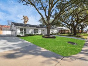 2619 Stoney Brook Drive, Houston TX 77063