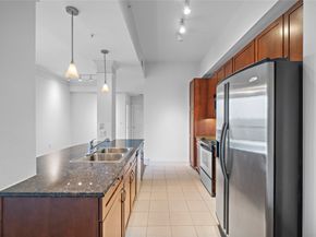 3333 Allen Parkway 505, Houston TX 77019