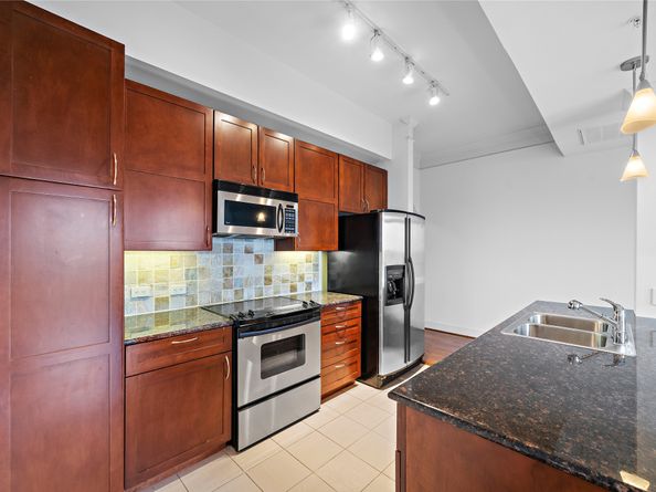 3333 Allen Parkway 505, Houston TX 77019