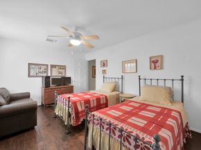 2117 Nantucket Drive, Houston TX 77057