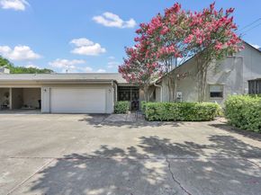 2117 Nantucket Drive, Houston TX 77057