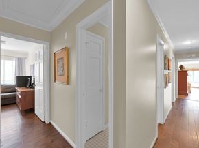 2117 Nantucket Drive, Houston TX 77057