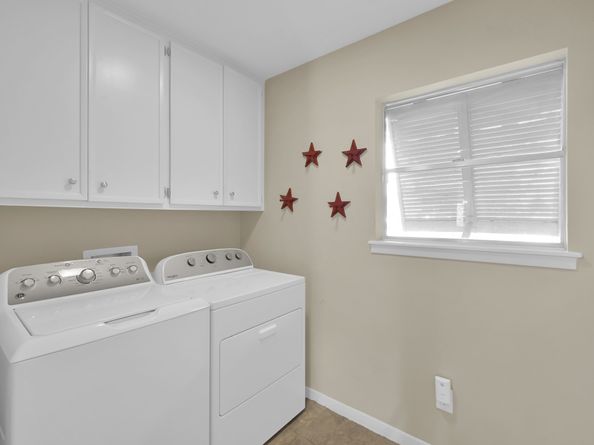 2117 Nantucket Drive, Houston TX 77057