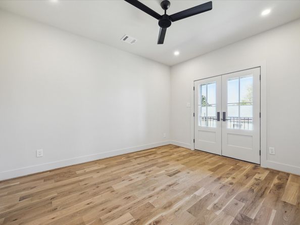 519 Milwaukee Street, Houston TX 77009