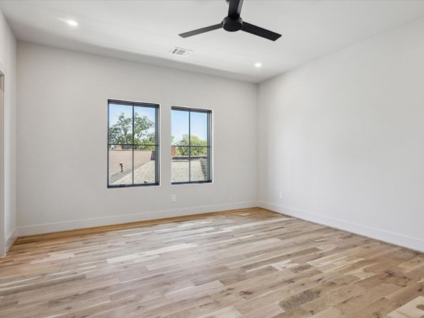 519 Milwaukee Street, Houston TX 77009