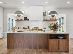 519 Milwaukee Street, Houston TX 77009