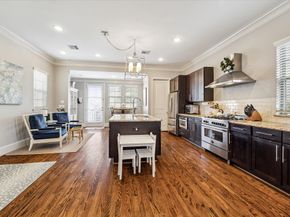830 W 17th Street B, Houston TX 77008