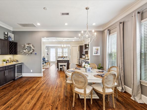 830 W 17th Street B, Houston TX 77008