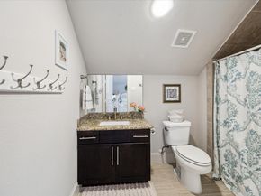 830 W 17th Street B, Houston TX 77008