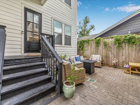 830 W 17th Street B, Houston TX 77008