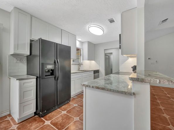 851 Seafoam Road, Houston TX 77062