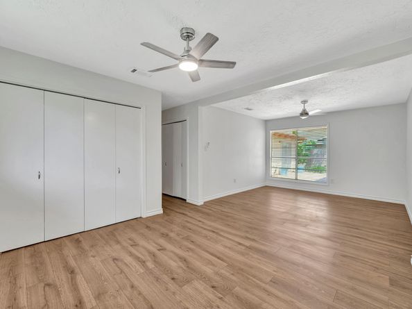 851 Seafoam Road, Houston TX 77062