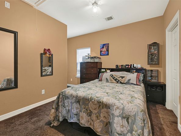 2302 Hoskins Drive, Houston TX 77080