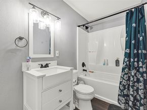 2302 Hoskins Drive, Houston TX 77080